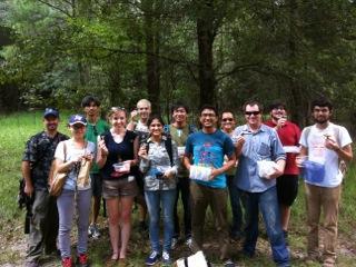 Matt Smith's mycology class outside taking a group picture.
